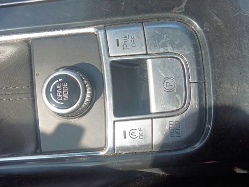 Used 2020 Kia Telluride S FWD image 29
