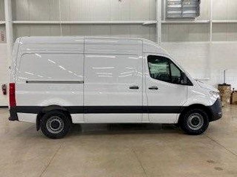 New 2025 Mercedes-Benz Sprinter 2500 image 1