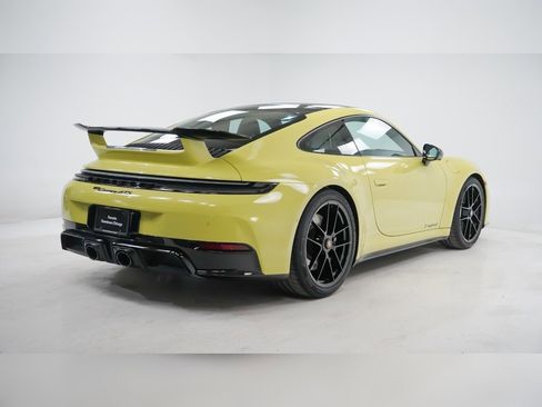 New 2026 Porsche 911 Carrera GTS image 10