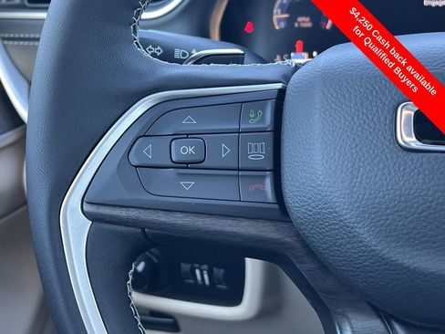 New 2025 Jeep Grand Cherokee Limited w/ Black Appearance Package image 12