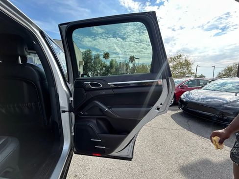 Used 2012 Porsche Cayenne image 14