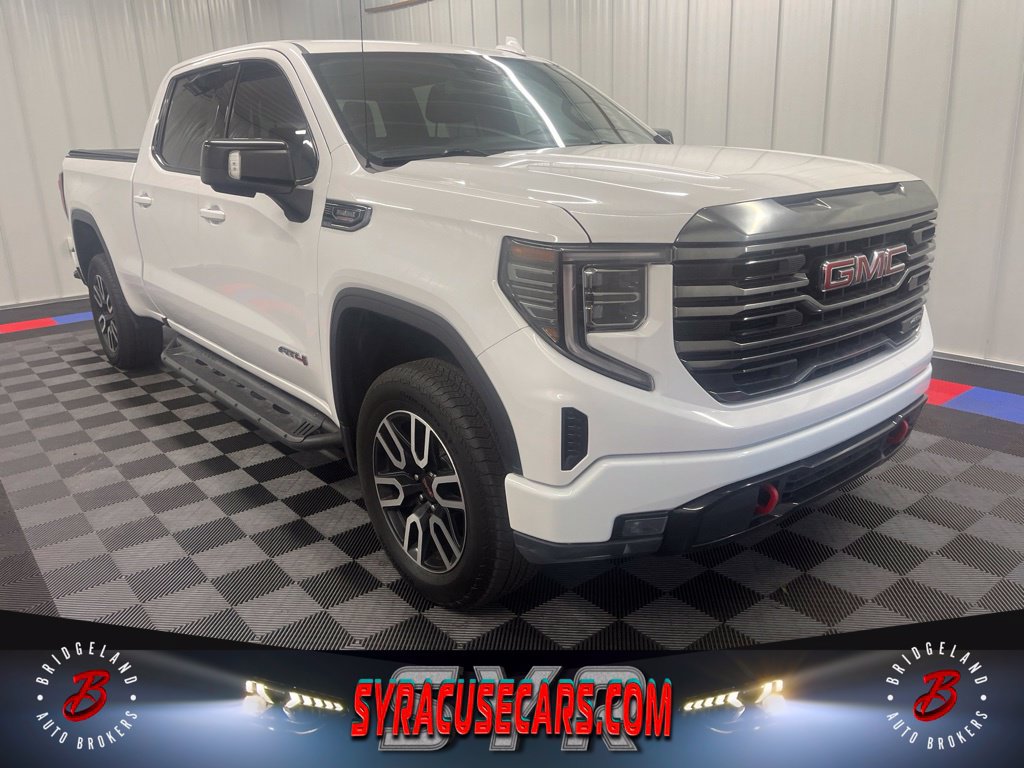 Used 2022 GMC Sierra 1500 AT4 w/ AT4 Preferred Package AWD/4WD image 1