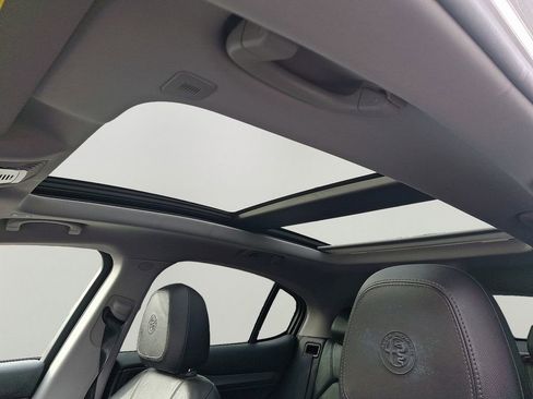 Used 2018 Alfa Romeo Stelvio Sport w/ Quick Order Package 22J Sport image 15