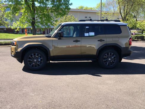 New 2026 Toyota Land Cruiser w/ Premium Package AWD/4WD image 3