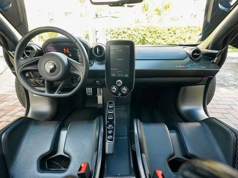 Used 2019 McLaren Senna image 91