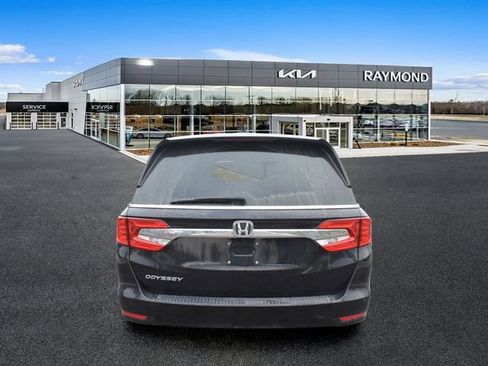 Used 2018 Honda Odyssey EX image 4