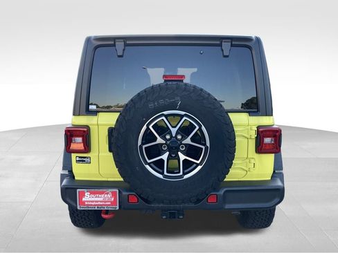 New 2024 Jeep Wrangler Unlimited Rubicon w/ Convenience Group image 4