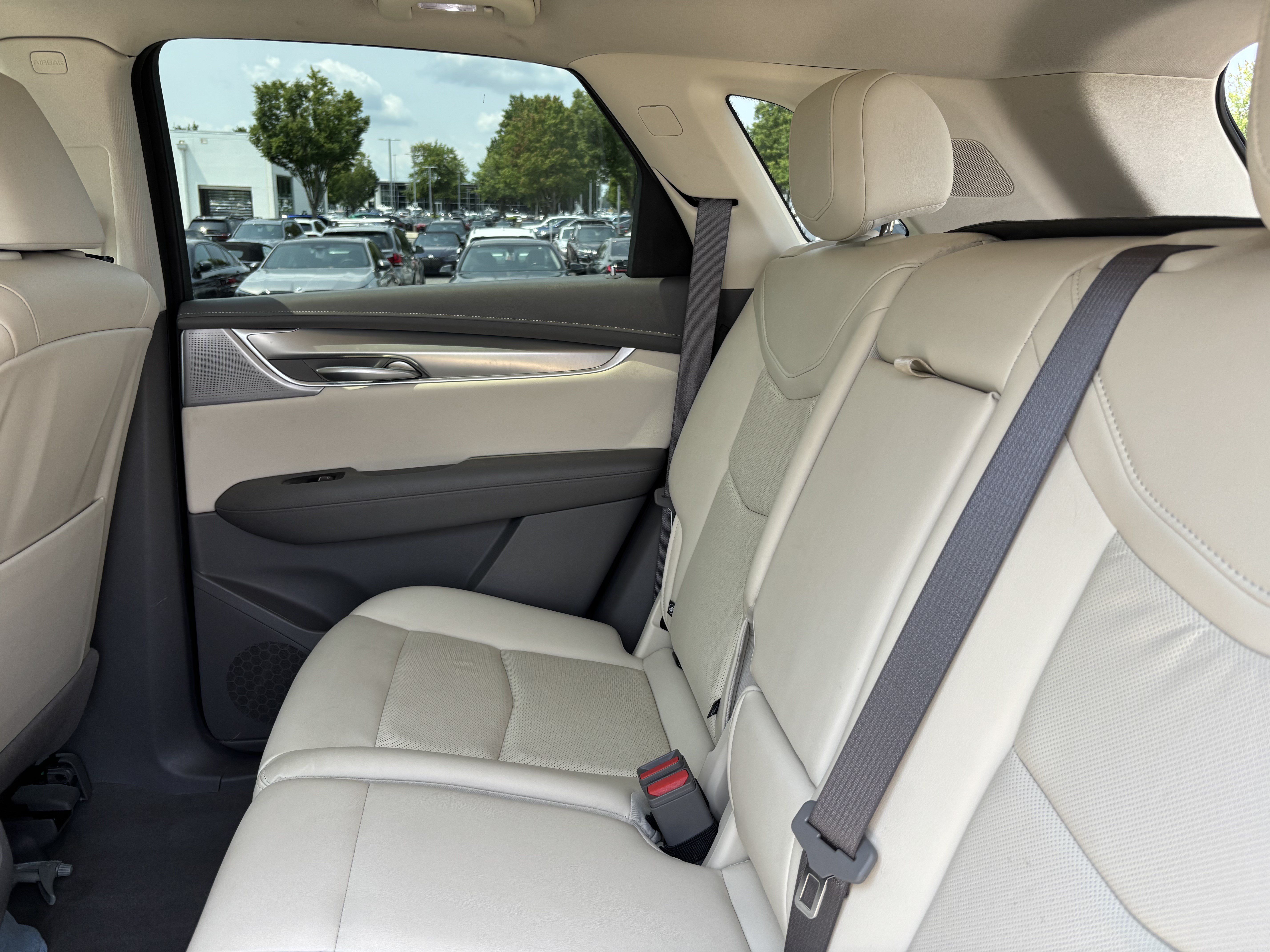 Used 2025 Cadillac XT5 Premium Luxury AWD/4WD image 32