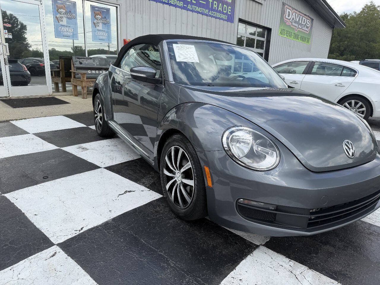 Used 2015 Volkswagen Beetle 1.8T FWD image 3