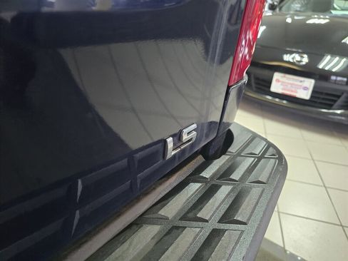 Used 2011 Chevrolet Silverado 1500 LS image 25