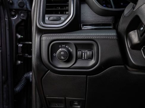 Used 2024 RAM 3500 Limited image 21