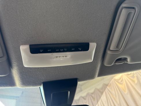 Used 2023 Nissan Kicks S FWD image 25