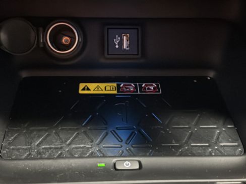 Used 2023 Toyota RAV4 XSE w/ Weather Package AWD/4WD image 32