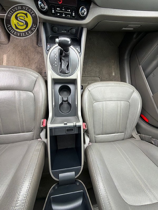 Used 2012 Kia Sportage EX w/ EX Premium Pkg FWD image 24