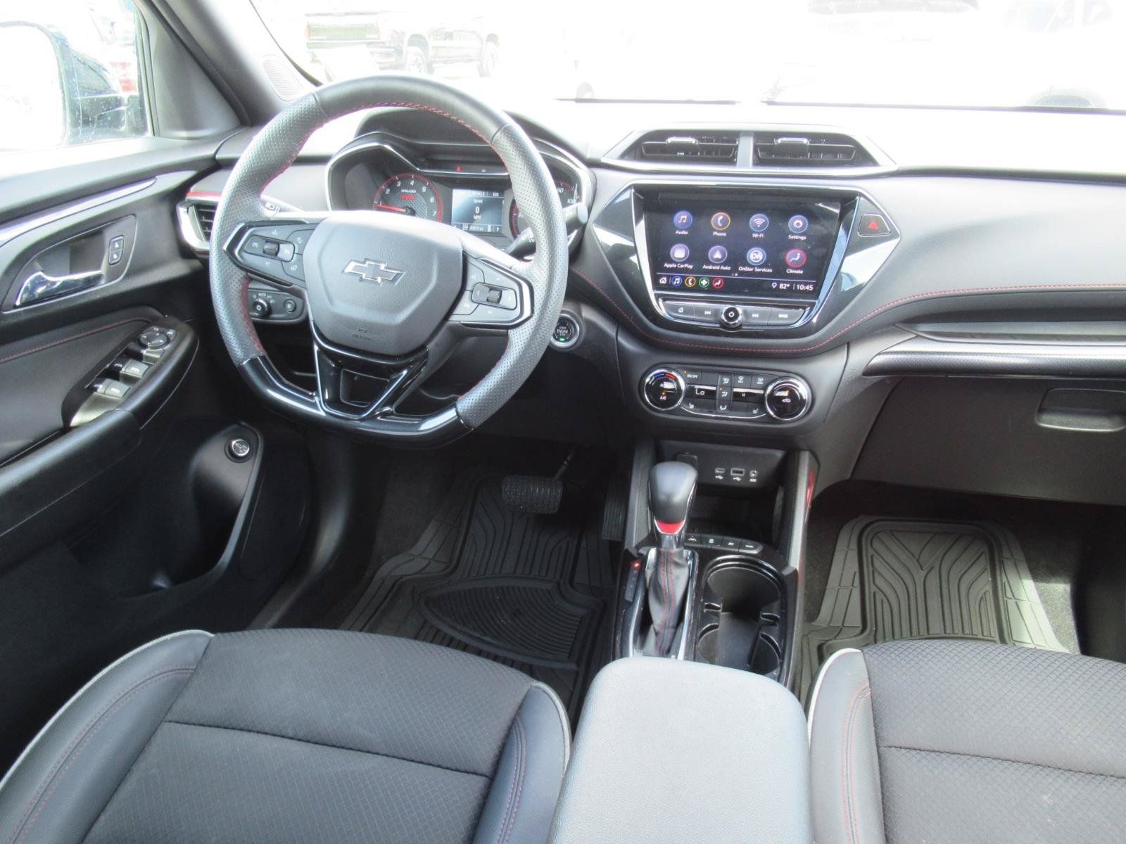 Used 2023 Chevrolet TrailBlazer RS w/ Sun and Liftgate Package AWD/4WD image 13
