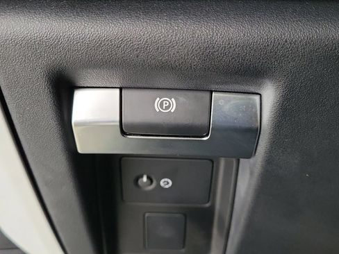 Used 2025 Land Rover Defender 110 S AWD/4WD image 30