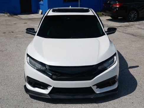 Used 2016 Honda Civic Touring image 11