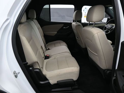 Used 2023 Chevrolet Traverse LS FWD image 30