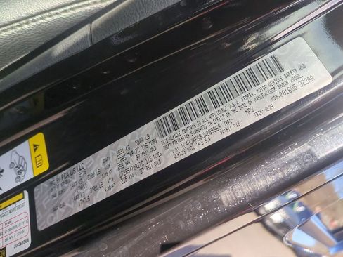 Used 2018 Jeep Wrangler Unlimited Rubicon image 31