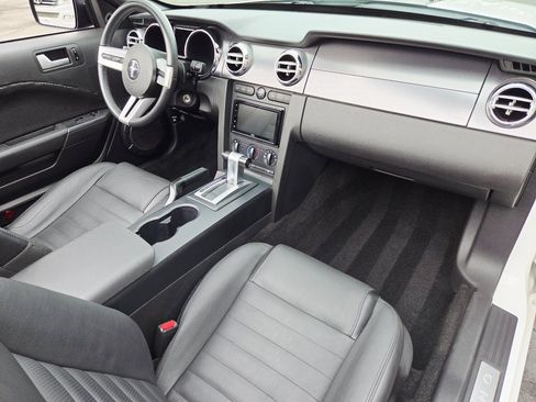 Used 2006 Ford Mustang GT image 23