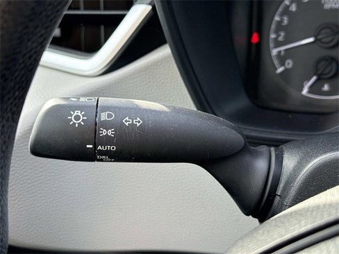 Used 2022 Toyota Corolla LE image 26