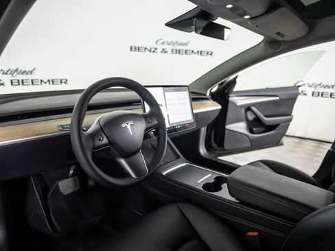 Used 2023 Tesla Model 3 Standard Range image 22