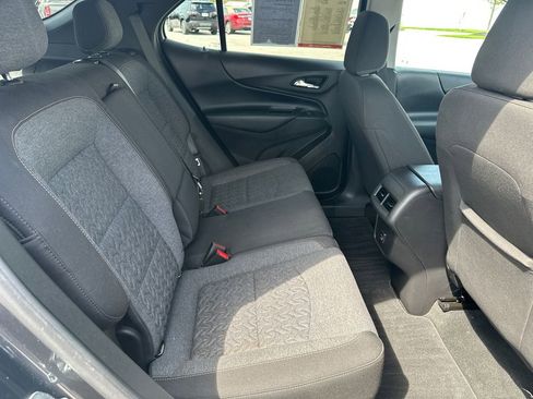 Used 2023 Chevrolet Equinox LT FWD image 28