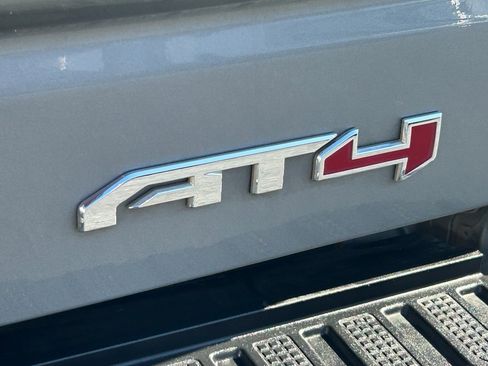 Used 2025 GMC Sierra 1500 AT4 w/ AT4 Premium Package image 9