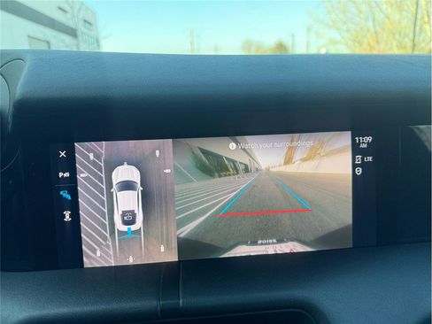 Used 2020 Porsche Taycan 4S image 17