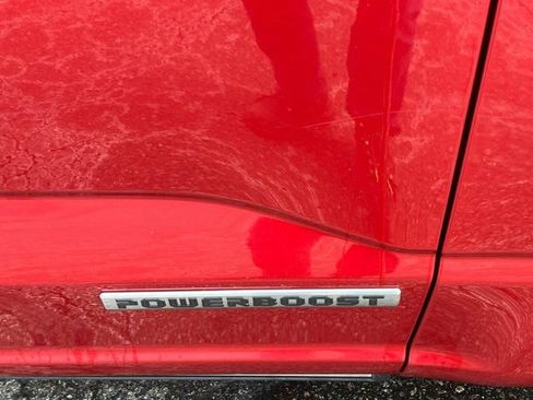 Used 2021 Ford F150 Platinum w/ FX4 Off-Road Package image 40