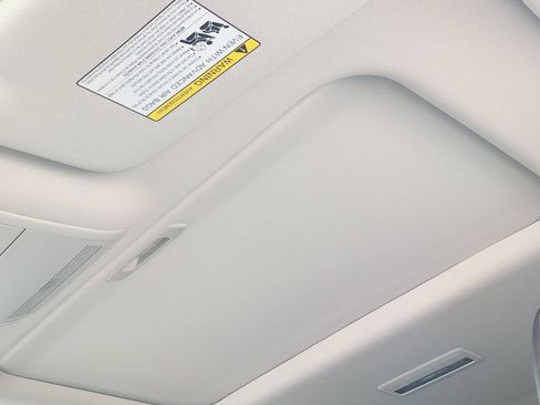 New 2026 MAZDA CX-90 Plug-In Hybrid w/ Preferred image 17