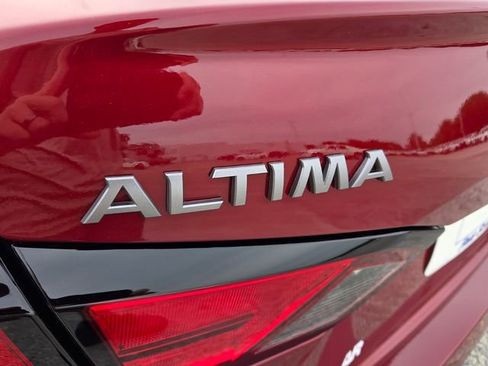 New 2026 Nissan Altima 2.5 SR FWD image 11