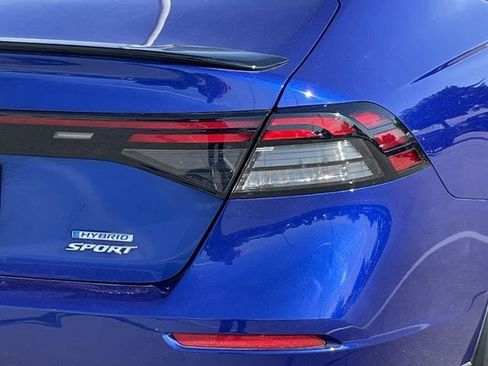 Used 2024 Honda Accord Sport image 6