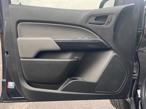 Used 2022 Chevrolet Colorado W/T w/ WT Convenience Package image 12