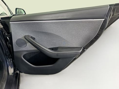 Used 2024 Tesla Model 3 image 30