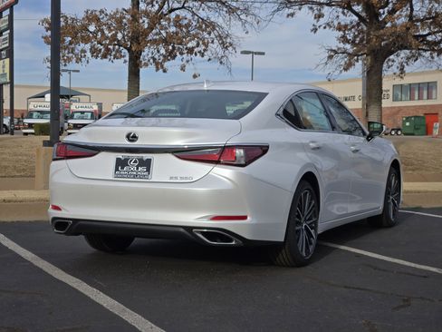 New 2025 Lexus ES 350 ES 350 w/ Premium Package image 4