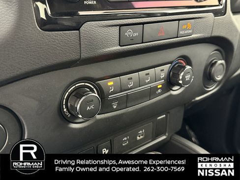 Certified 2023 Nissan Frontier SV w/ Midnight Edition Package image 11