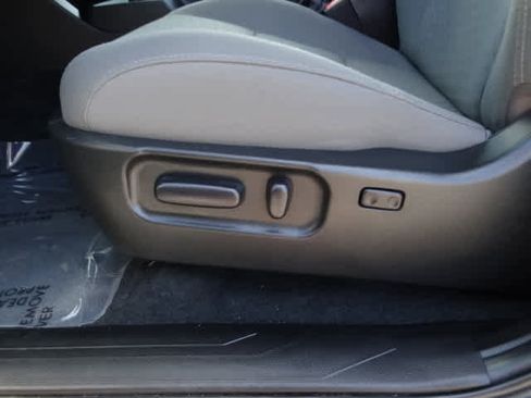Used 2023 Toyota Tacoma SR5 RWD image 18