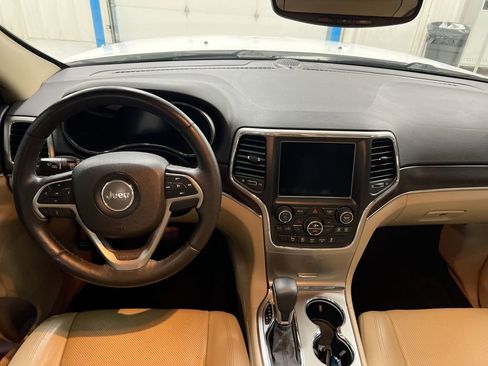 Used 2018 Jeep Grand Cherokee Limited w/ Luxury Group II image 10