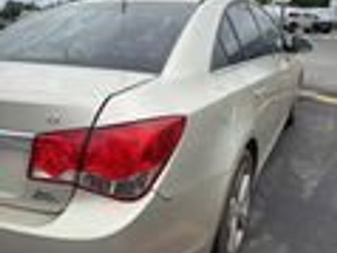 Used 2013 Chevrolet Cruze LT FWD image 4
