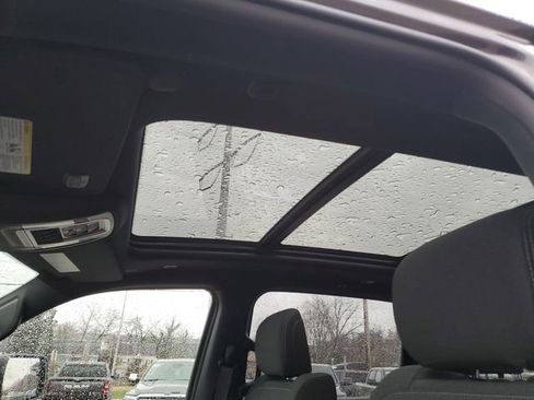 New 2026 RAM 1500 4x4 Crew Cab image 13