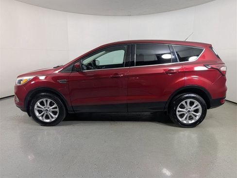 Used 2017 Ford Escape SE w/ SE Cold Weather Package image 4