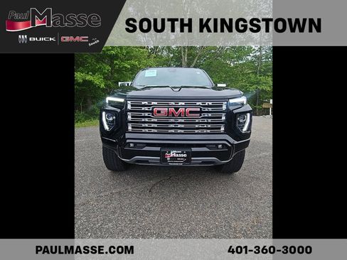 Used 2024 GMC Canyon Denali AWD/4WD image 2