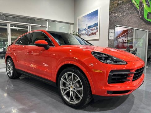 Used 2021 Porsche Cayenne Coupe AWD/4WD image 16
