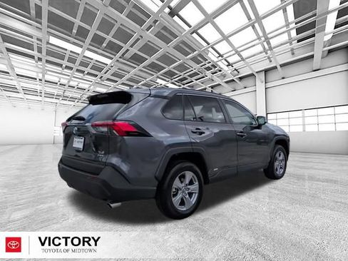 Used 2025 Toyota RAV4 XLE image 3