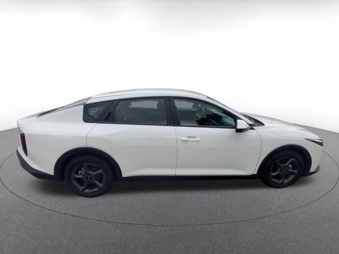 Used 2025 Kia K4 FWD image 16