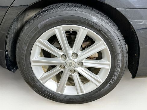 Used 2012 Toyota Camry XLE image 11