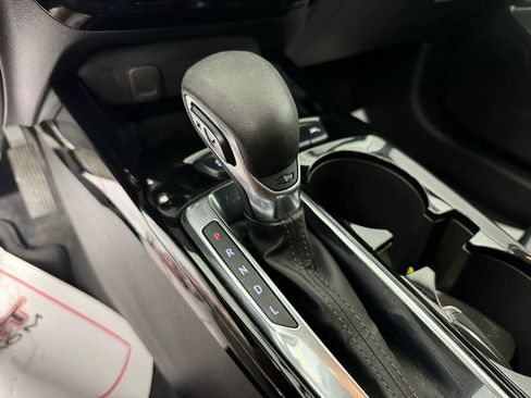 Used 2025 Chevrolet Trax LT w/ Driver Confidence Package image 22