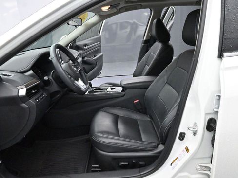 Used 2022 Nissan Altima 2.5 SL image 12