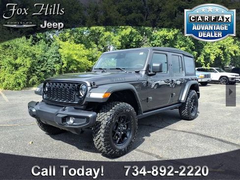 Used 2025 Jeep Wrangler Unlimited Sport AWD/4WD image 3